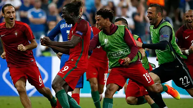 EURO 2016'nın şampiyonu Portekiz oldu