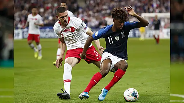 EURO 2020 Grup Eleme: Fransa: 0 - Türkiye: 0 (İlk yarı)