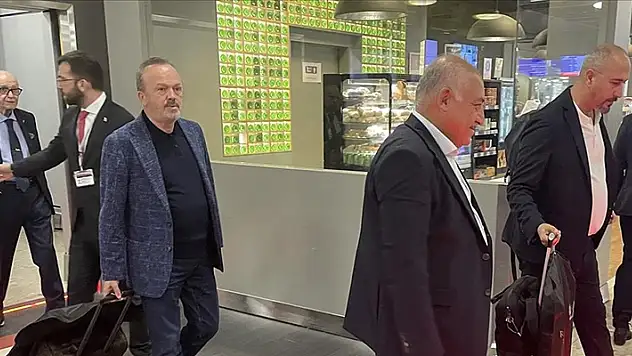 EURO 2032 ev sahipliği için UEFA'da sunum yapacak TFF heyeti İsviçre'ye ulaştı

