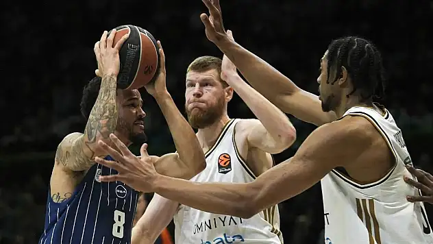 EuroLeague'den Anadolu Efes'e ceza