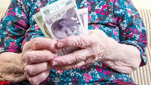 Ev kadınlarına emeklilik imkanı geldi! Hem de çok düşük primlerle emekli nasıl olunur?
