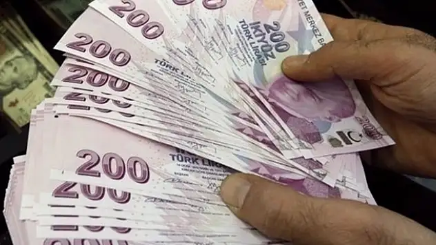 Evde yakınına bakana bin 305 TL
