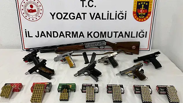 Evin bahçesinden cephanelik çıktı