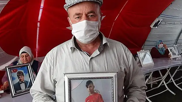 Evlat nöbetindeki baba, oğluna teslim ol çağrısında bulundu
