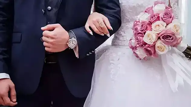 Evlenecek çiftlere 2 yıl ödemesiz kredi, TBMM Başkanlığı'na sunuldu

