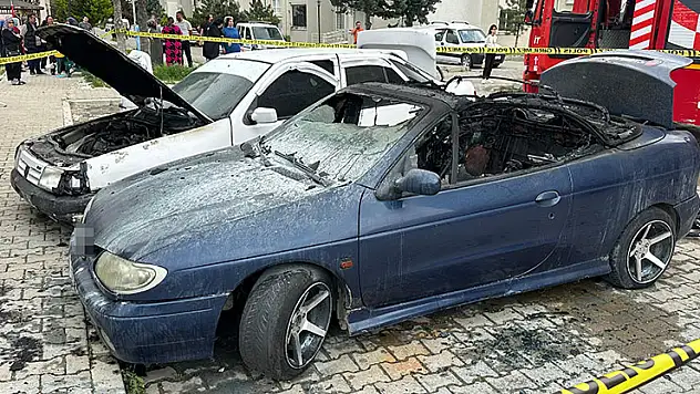 Evli çift kavga etti: Kadın emniyette ifade verirken, kocası evi ve arabaları yaktı