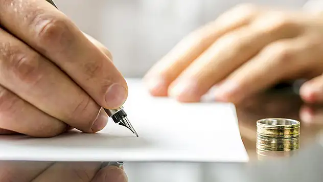 Evli çiftler aman dikkat: Eşin rızası olmadıkça sözleşmeniz geçersiz sayılıyor

