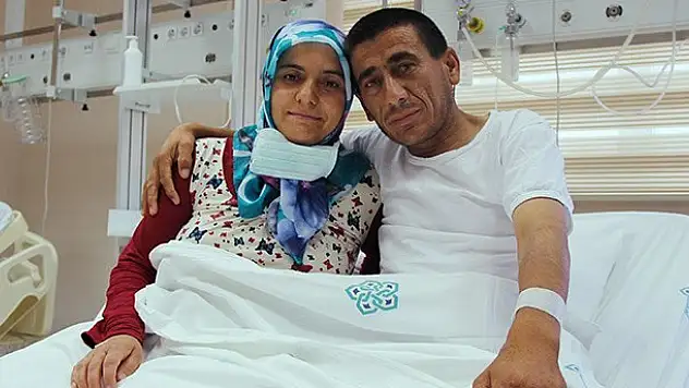 Evlilik yıldönümünde eşine böbreğini hediye etti
