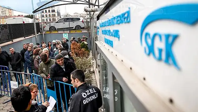 EYT başvuruları için mesai hafta sonu da devam ediyor