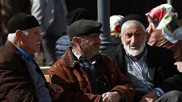 EYT'den sonra yeni erken emeklilik sistemi geliyor! 7200 günde emekli olunacak...

