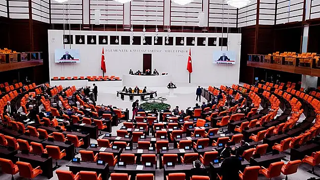 EYT düzenlemesini içeren kanun teklifi, Meclis Başkanlığına sunuldu

