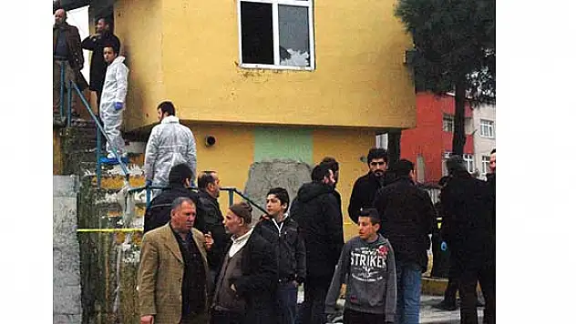 Eyüp'te metruk binada erkek cesedi bulundu