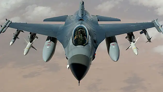 F-16'lar için imzalar atıldı