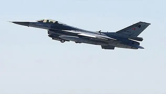 F-16 uçakları Suriye sınırında havalandı!