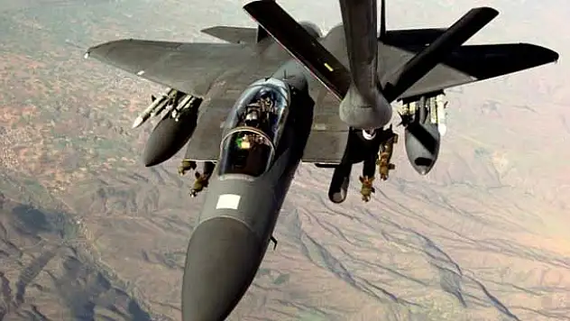 F-16 uçaklarına milleti tespit edilemeyen uçaktan taciz!