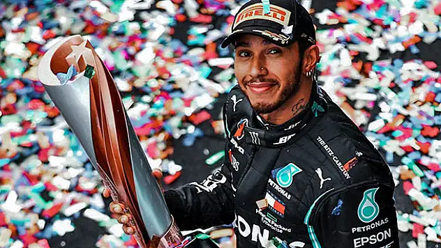 F1'de şampiyon Hamilton
