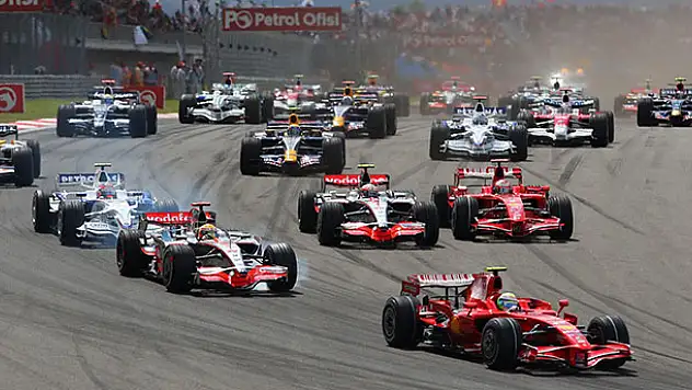 F1 ve MotoGP'de erteleme
