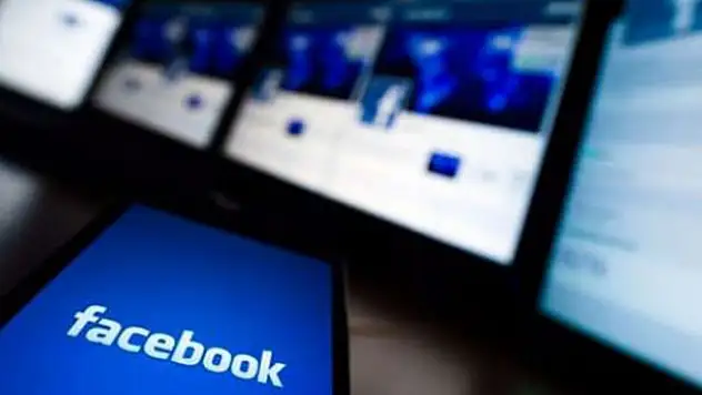 Facebook hatası zengin etti