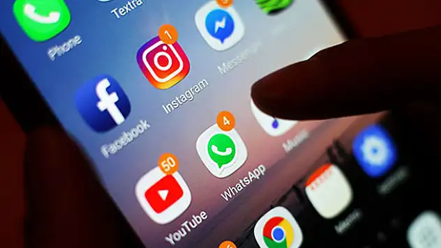 Facebook, Instagram, WhatsApp ve Messenger'ın mesajlaşma servislerini birleştiriyor