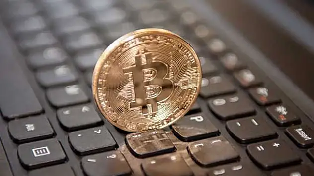 Facebook kripto para reklamlarını yasaklama kararı aldı
