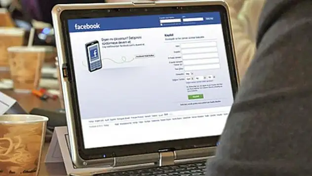Facebook ve Instagram 13 yaşın altındaki kullanıcı hesaplarını kapatacak
