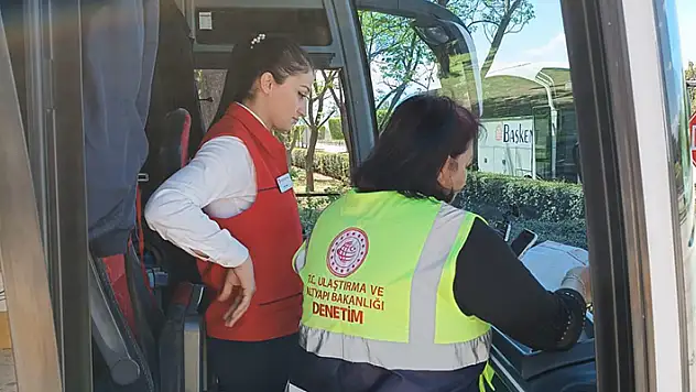Fahiş fiyattan bilet satan otobüs işletmelerine 5,3 milyon lira ceza kesildi
