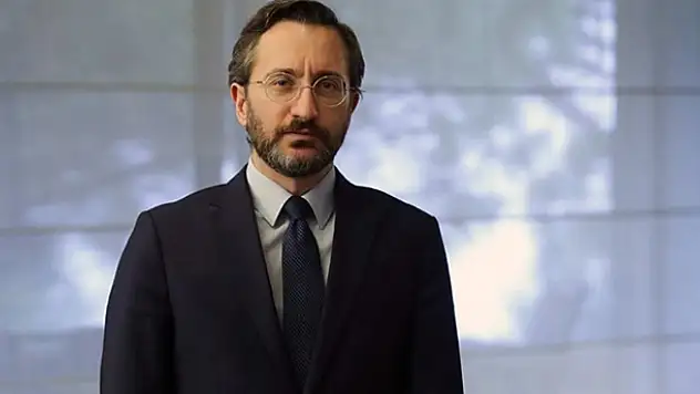 Fahrettin Altun'dan Çalışan Gazeteciler Günü mesajı: Basın mensuplarımızın yanında olmayı sürdüreceğiz