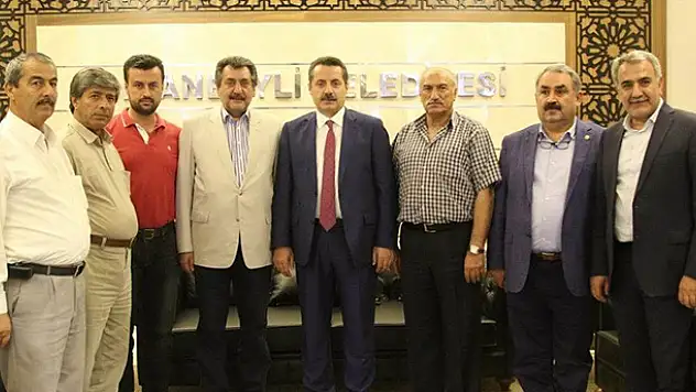Faruk Çelik Cihanbeyli'yi ziyaret etti
