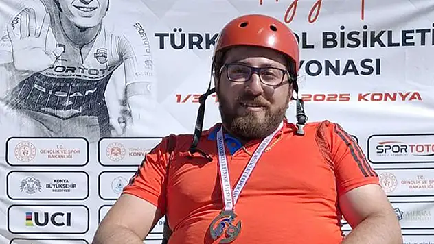 Faruk Gönül'den çifte şampiyonluk