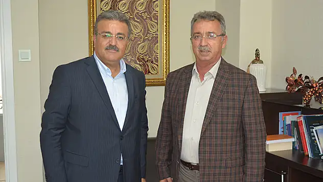 Faruk Özçelik'ten Yeni Meram'a ziyaret