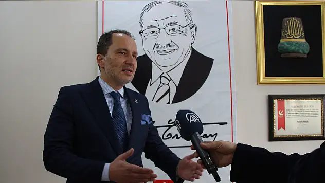 Fatih Erbakan, Konya'da 'Erbakan Hoca'nın babalığını anlattı

