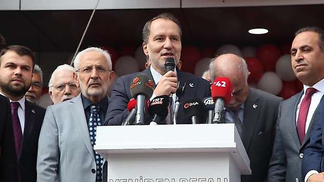 Fatih Erbakan, partisinin Konya İl Binasının açılış programı için Konya'ya geldi