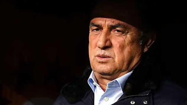 Fatih Terim Teknik Direktörlük kariyerinde ilk kez sarı kart gördü