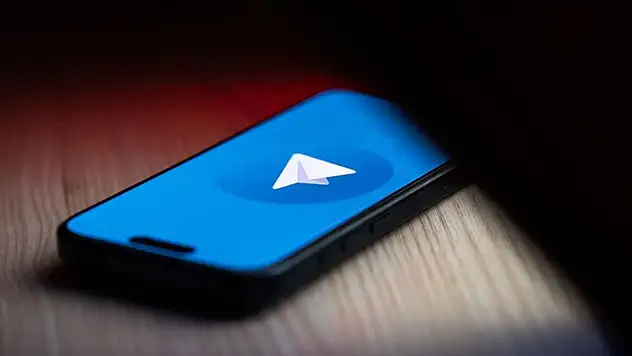 FBI, İran bağlantılı siber aktörlerin Telegram üzerinden muhalifleri hedef aldığını belirtti