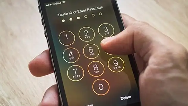 FBI kilidi açmak için 1.3 milyon dolar ödedi