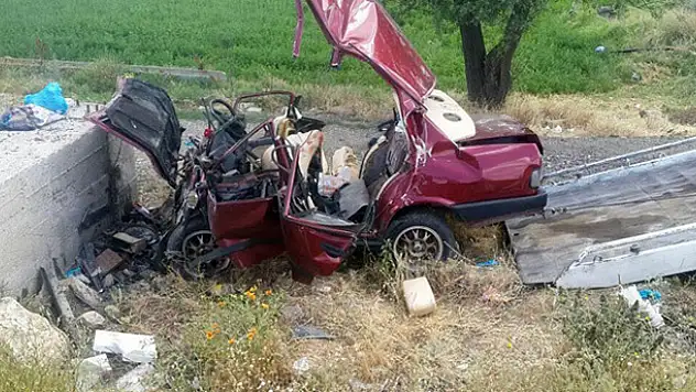 Feci kaza: 4 ölü, 1 yaralı