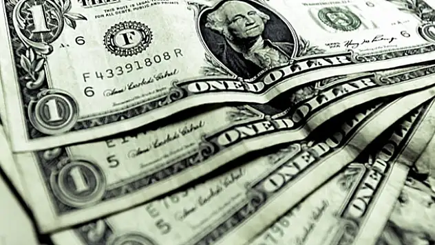 Fed'in faiz kararı, doları düşürdü