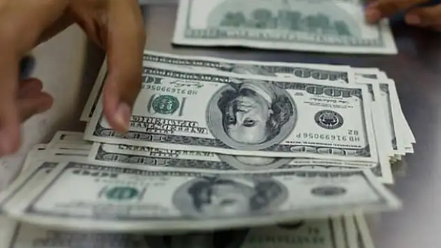 Fed'in 'sabır' vurgusu doları frenledi