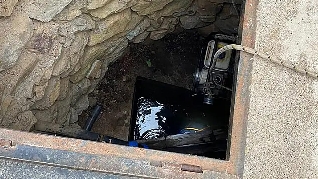 Feke'de 2 kişi, indikleri su kuyusunda hayatını kaybetti 
