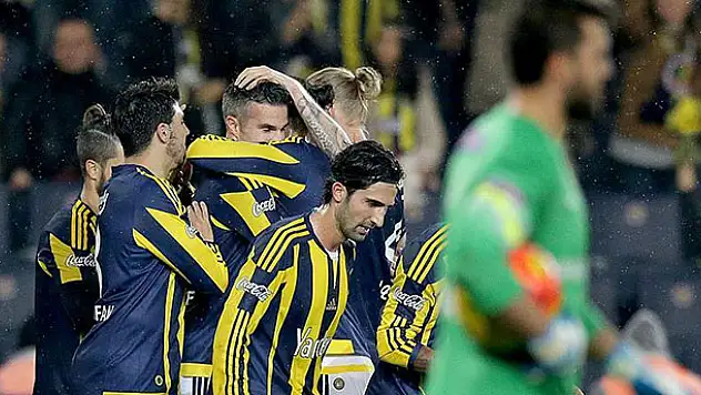Fenerbahçe 3 puanı 3 golle aldı