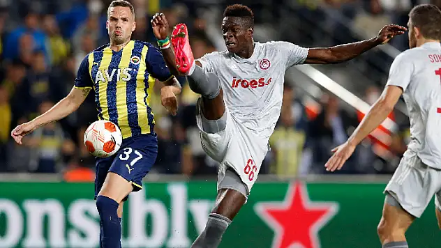 Fenerbahçe avantaj peşinde!