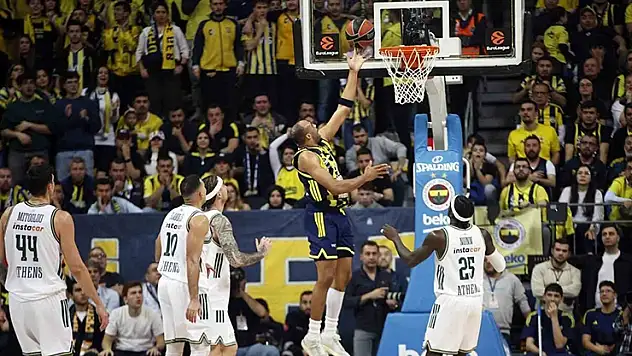 Fenerbahçe Beko, Barcelona virajında