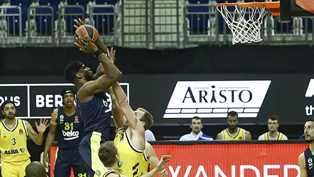 Fenerbahçe Beko, THY Avrupa Ligi'nde bu sezon 8'inci mağlubiyetini aldı