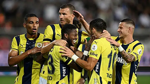 Fenerbahçe, Çaykur Rizespor'u 5-0 yendi
