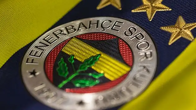 Fenerbahçe'de 1'i futbolcu 2 kişinin COVID-19 testi pozitif çıktı