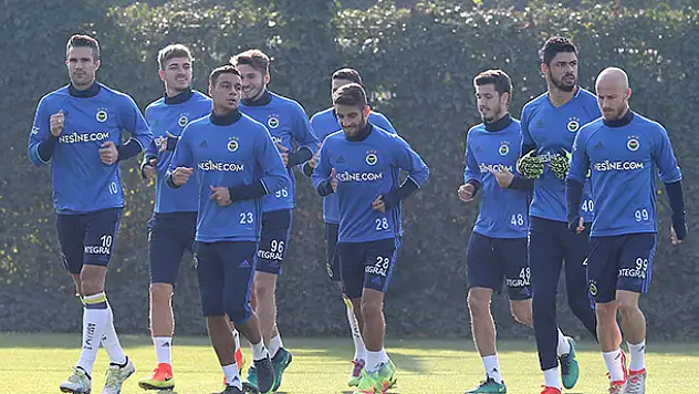 Fenerbahçe'de Çaykur Rize maçı hazırlıkları başladı