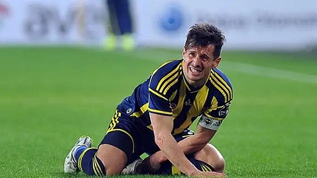 Fenerbahçe'de Emre Belözoğlu belirsizliği