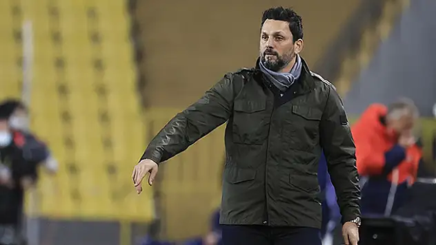 Fenerbahçe'de teknik direktör Erol Bulut ile yollar ayrıldı