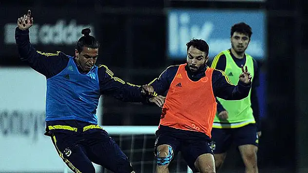 Fenerbahçe'de Torku Konyaspor maçı hazırlıkları başladı