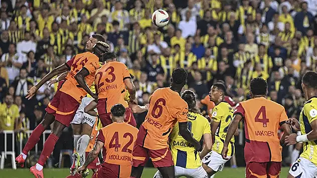 Fenerbahçe derbisinden 3 puanla ayrılan Galatasaray, liderliğini perçinledi
